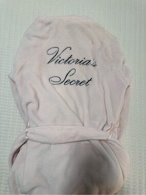 Victoria's Secret Light Pink Plush Robe with Embroidered Logo